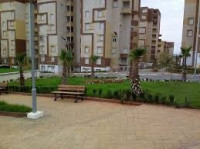 appartement-location-f4-alger-mahelma-algerie