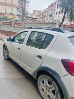 voitures-dacia-sandero-2017-stepway-zeralda-alger-algerie