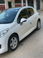 voitures-peugeot-207-2012-allure-bouzareah-alger-algerie