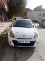 voitures-renault-clio-3-2012-night-and-day-boumedfaa-ain-defla-algerie