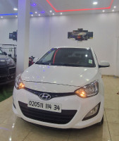 voitures-hyundai-i20-2014-prestige-bordj-bou-arreridj-algerie