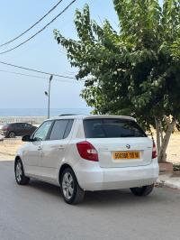 سيارات-skoda-fabia-2015-fresh-عين-بنيان-الجزائر