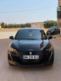 سيارات-peugeot-208-2023-gt-غليزان-الجزائر