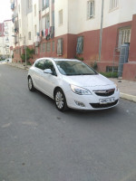 voitures-opel-astra-2012-sport-birkhadem-alger-algerie