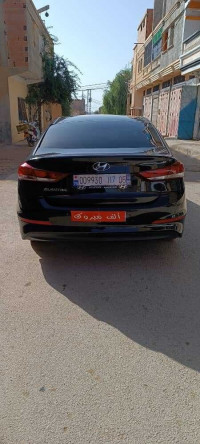 voitures-hyundai-elantra-2017-ouled-sellam-batna-algerie