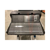 TABLE DE MIXAGE NUMÉRIQUE YAMAHA QL5 