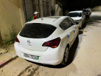 سيارات-opel-astra-2012-خميس-مليانة-عين-الدفلة-الجزائر