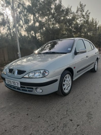 voitures-renault-megane-1-2000-oran-algerie