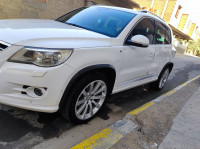 voitures-volkswagen-tiguan-2010-r-line-bordj-bou-arreridj-algerie