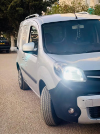 voitures-renault-kangoo-2014-confort-hadjout-tipaza-algerie