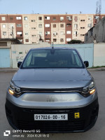 voitures-fiat-doblo-2023-professionnel-dar-el-beida-alger-algerie