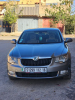 voitures-skoda-superb-2012-medea-algerie