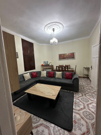 appartement-location-f2-alger-bab-el-oued-algerie