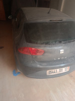 voitures-seat-leon-2011-hassi-messaoud-ouargla-algerie