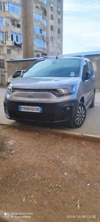 voitures-fiat-doblo-2023-boumerdes-algerie