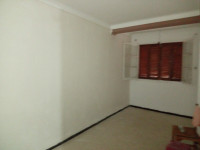 appartement-location-f3-alger-bouzareah-algerie