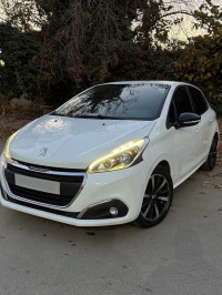 voitures-peugeot-208-2019-allure-facelift-tlemcen-algerie