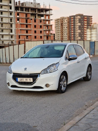 voitures-peugeot-208-2013-allure-oran-algerie