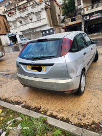 voitures-ford-focus-5-portes-2000-annaba-algerie