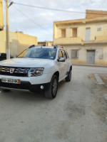 voitures-dacia-duster-2015-hammam-dhalaa-msila-algerie