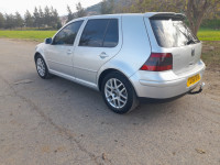 voitures-volkswagen-golf-4-2001-el-affroun-blida-algerie