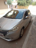 voitures-peugeot-208-2013-allure-batna-algerie