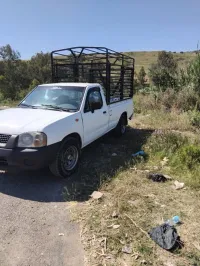 Nissan Nissan 2004 Nissan