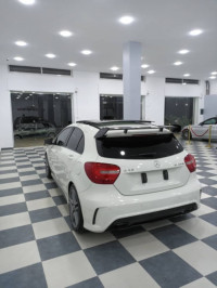 voitures-mercedes-classe-a-2015-45-amg-pack-exclusif-tlemcen-algerie