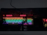 Clavier souris gamer + un tapis de souris 