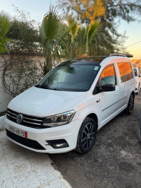 voitures-volkswagen-caddy-2018-edition-35-constantine-algerie