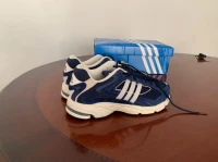 adidas Originals 