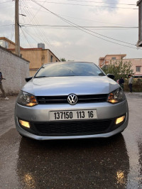 voitures-volkswagen-polo-2013-black-et-silver-blida-algerie