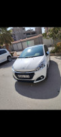 voitures-peugeot-208-2019-allure-facelift-ferdjioua-mila-algerie