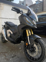 motos-et-scooters-honda-x-adv-750-noir-mat-2024-tlemcen-algerie