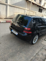 voitures-volkswagen-golf-4-1998-blida-algerie