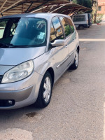 voitures-renault-scenic-2004-kenadsa-bechar-algerie