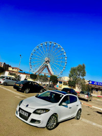 voitures-renault-megane-3-2012-gt-line-bouira-algerie