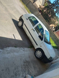 voitures-renault-clio-1-1996-akbou-bejaia-algerie