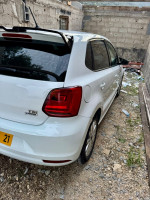 voitures-volkswagen-polo-2016-lounge-collo-skikda-algerie