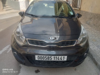 voitures-kia-rio-5-portes-2014-souk-ahras-algerie