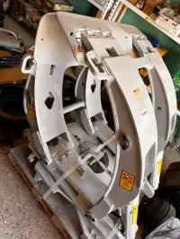 Pince à bobine pour chariot elevateur