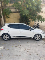 voitures-renault-clio-4-2014-ain-beida-oum-el-bouaghi-algerie