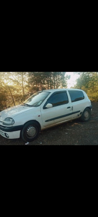 voitures-renault-clio-2-2001-nador-tipaza-algerie