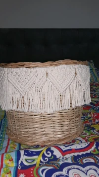 Cache pot en macramè et osier 