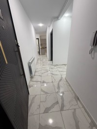 شقة-بيع-4-غرف-مستغانم-الجزائر