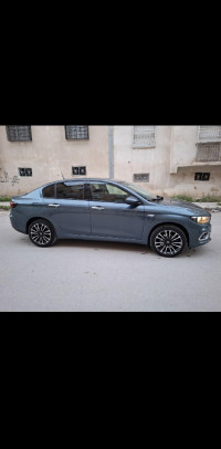 voitures-fiat-tipo-sedan-2023-life-constantine-algerie