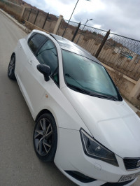 voitures-seat-ibiza-2015-black-line-khenchela-algerie