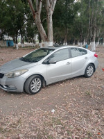 voitures-kia-cerato-2017-hassi-messaoud-ouargla-algerie