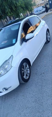 cars-peugeot-208-2014-allure-ain-oulmene-setif-algeria