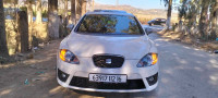 moyenne-berline-seat-leon-2012-fr-bejaia-algerie